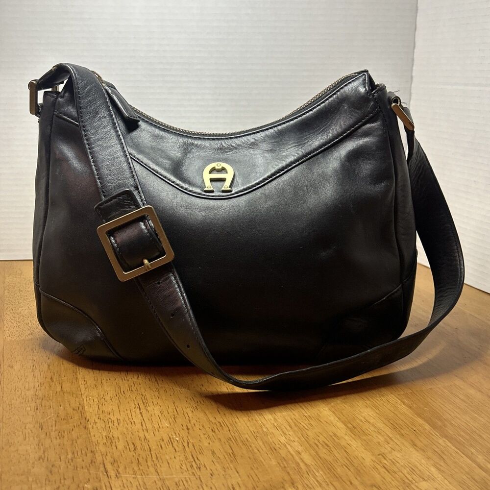 Vintage 80s 90s ETIENNE AIGNER Medium Leather Handbag Shoulder Bag Hobo Black